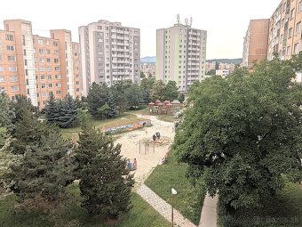 Hledáte bydlení pro rodinu s dostatkem prostoru, vynikající
