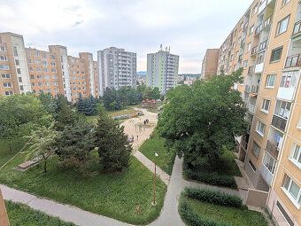 Hledáte bydlení pro rodinu s dostatkem prostoru, vynikající