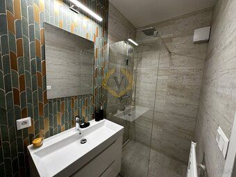 Looking for a modern, fully equipped home in the heart of