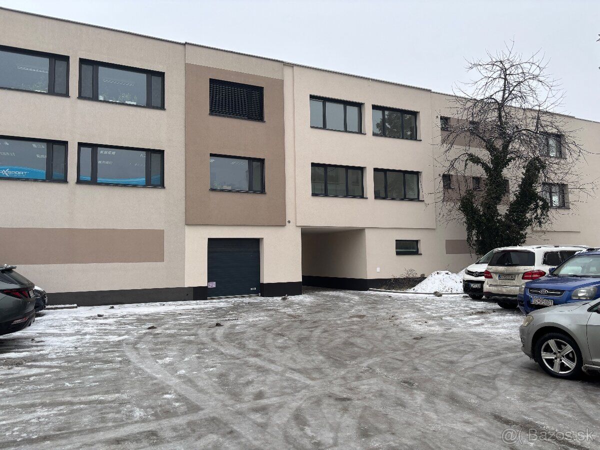 Ponúkame na prenájom parkovacie miesta v bratislavskom Ružin