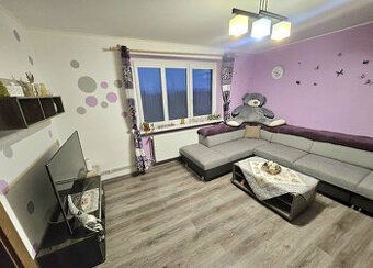 Na prodej nabízíme rodinný dům v původním, udržovaném stavu