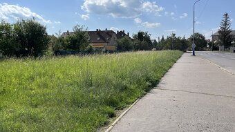 Ділянка площею 1008 м² розташована в привабливій частині