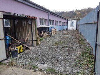 Nabízím pronájem zpevněného volného prostoru o ploše 260 m²
