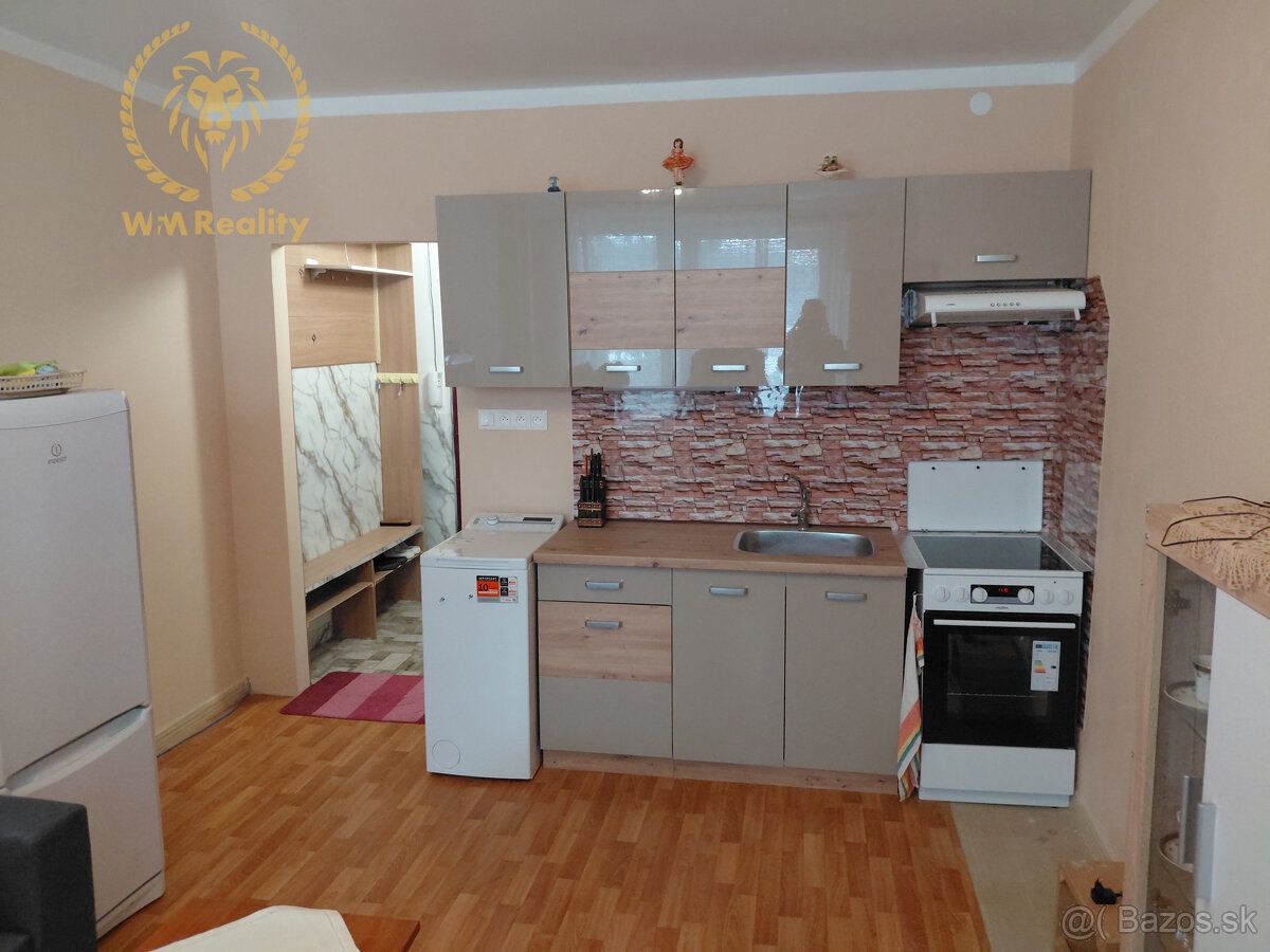 NA PREDAJ Garsónka 25m2 Vrútky centrum
Ponúkame na predaj Ga