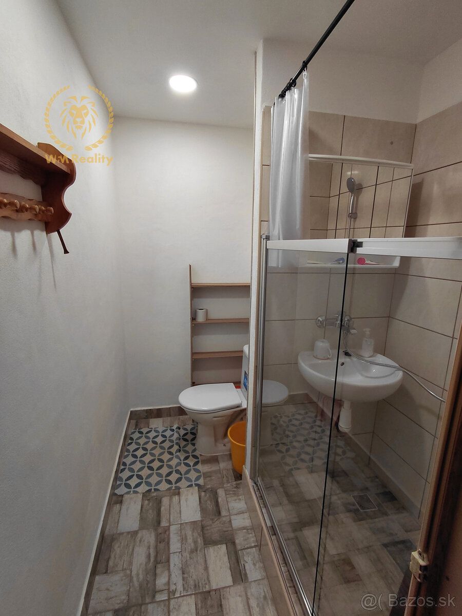 NA PREDAJ Garsónka 25m2 Vrútky centrum
Ponúkame na predaj Ga