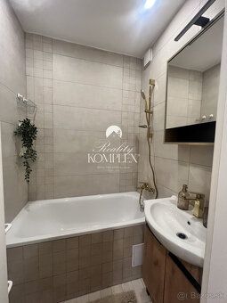 Тип: 3-кімнатна квартира Вулиця: Комарно Місцевість
