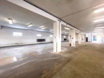 Nabízíme k pronájmu provozní prostory o velikosti 70–110 m²