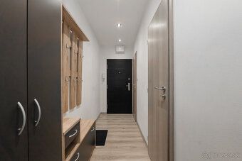 Typ: 2-pokojowe mieszkanie Ulica: Plac Kosmonautów Gmina