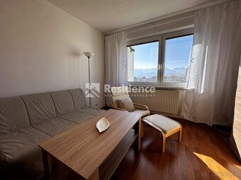 Residence Real пропонує орендувати просторий 4-кімнатний