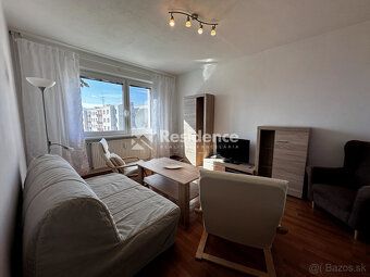 Residence Real пропонує орендувати просторий 4-кімнатний