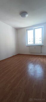 Nabízíme k pronájmu dvoupokojový byt v Humenném na ulici
