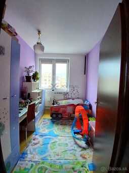 Spacious 3-room apartment with a loggia - Bielocerkevská