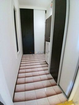 Spacious 3-room apartment with a loggia - Bielocerkevská
