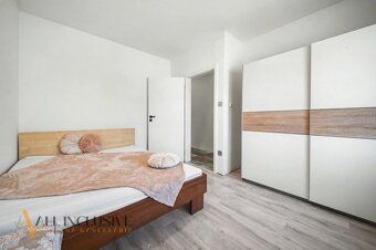 Агентство нерухомості ALL INCLUSIVE REAL пропонує на продаж