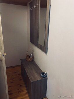 Oferuję na wynajem dwupokojowe mieszkanie przy ul