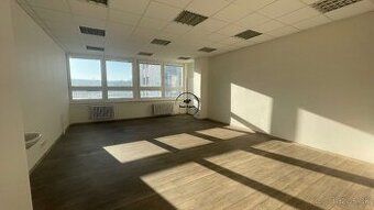 Na prenájom Vám ponúkame kancelárske priestory 16,5m2 na uli