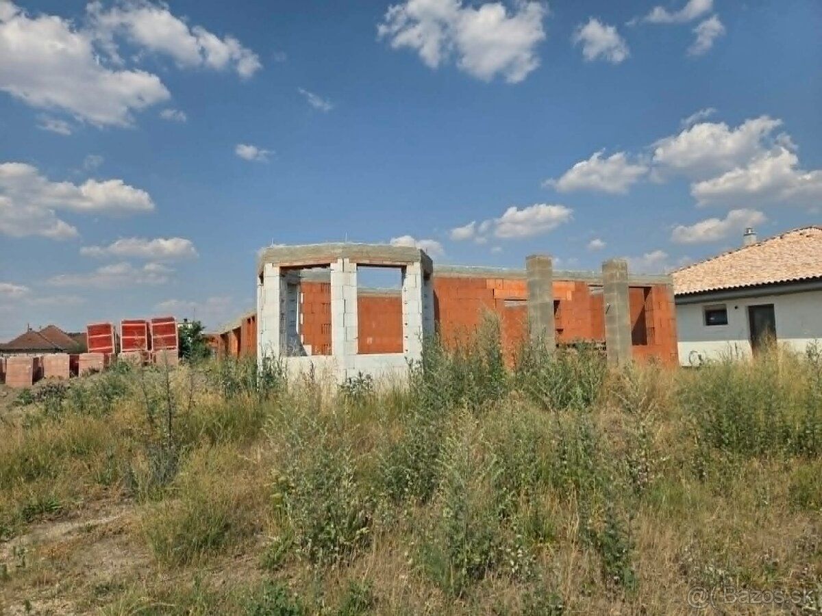 Na prodej nabízíme moderní 4-pokojový rozestavěný nový