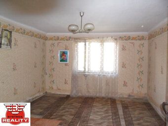 Пропонуємо Вам на продаж романтичну хатину з гарним видом