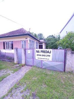 Sell family house with 2 apartment units located near the