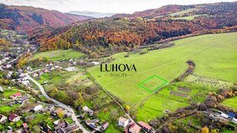 Oferujemy na sprzedaż budowlaną działkę w pięknej i cichej