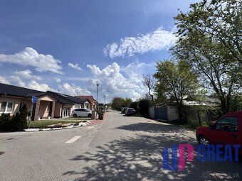 Nabízíme k prodeji stavební pozemek o ploše přibližně 650