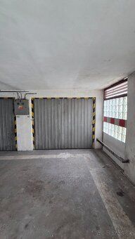 Nabízím k prodeji čistou, nově zrekonstruovanou garáž o