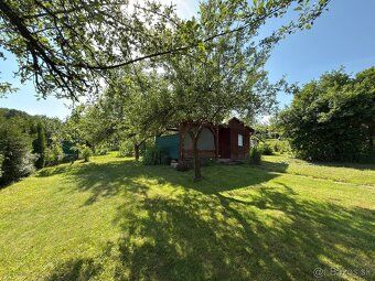 I am selling a well-maintained garden behind the swimming