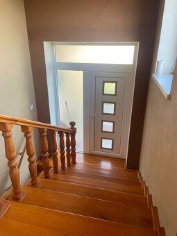 Nabízíme k prodeji nadstandardní bydlení 5-pokojový rodinný