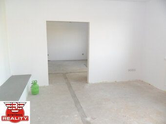 Nabízíme k prodeji nadstandardní bydlení 5-pokojový rodinný