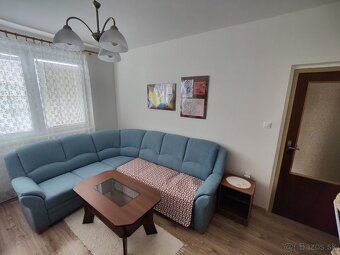 Wynajmę luksusowy 2-pokojowe mieszkanie w spokojnej okolicy