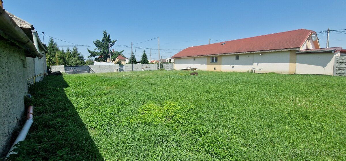 Актуальні найбільші переваги локації – багаті водоносні