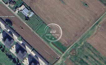 I offer for sale a building plot at the edge of the town