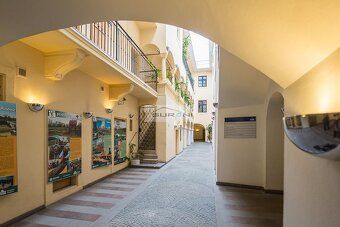Without Agency Fee. We offer office and commercial spaces