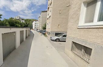 Nabízíme k prodeji praktickou řadovou garáž s vlastním