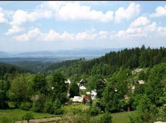 Прекрасний земельну ділянку в серці природи з під'їздом