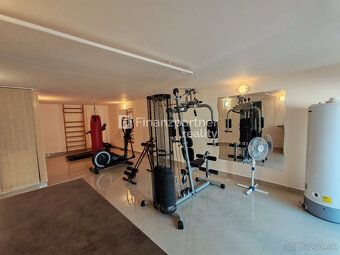 Typ: Rodinný dům Ulice: .. Obec: Komárno Tento krásný dům