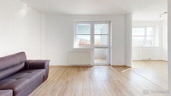 I offer for sale a 3-room apartment at Sihoti measuring 82