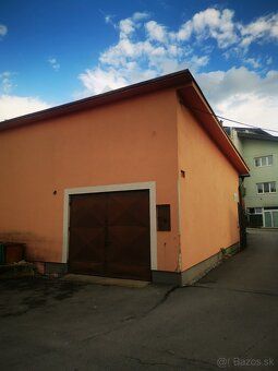 Prostory k pronájmu v Rázusově ulici 2 x 40 m² včetně 4