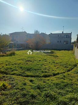 Type: Land plots - for family houses Street: Na alej