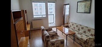 v Piešťanoch. sídlisko Trajan. Rozloha 47 m2. zariadený