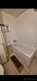 v Piešťanoch. sídlisko Trajan. Rozloha 47 m2. zariadený