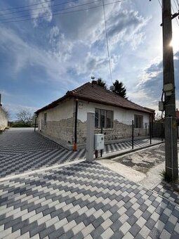 Nabízím k prodeji větší rekreační jednopatrovou nemovitost
