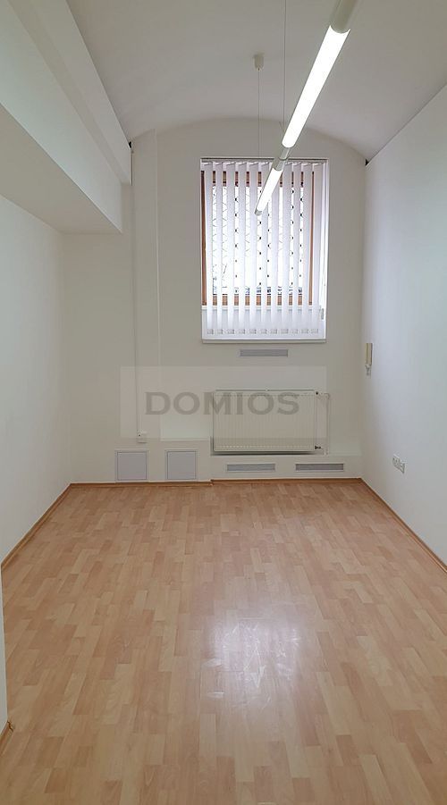 104 | DOMIOS | specialista na komerční nemovitosti od roku
