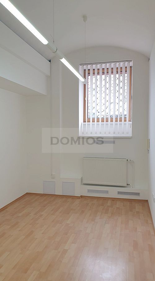 104 | DOMIOS | specialista na komerční nemovitosti od roku