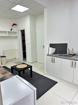 We rent an apartment in an excellent location. The
