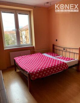 Prodám 3pokojový byt 70m2, plastová okna, budova je
