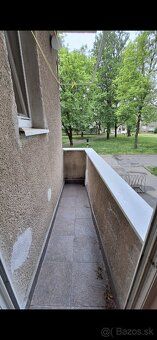 w centrum Pieszczan. Kolonada. Powierzchnia 64 m2