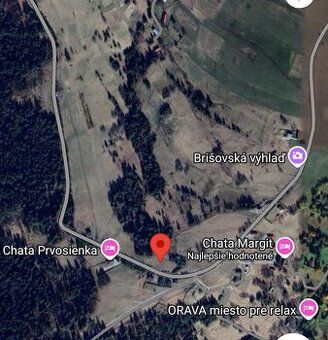 Prodám pozemek o ploše 691 m2 v obci Oravská Lesná. Nachází