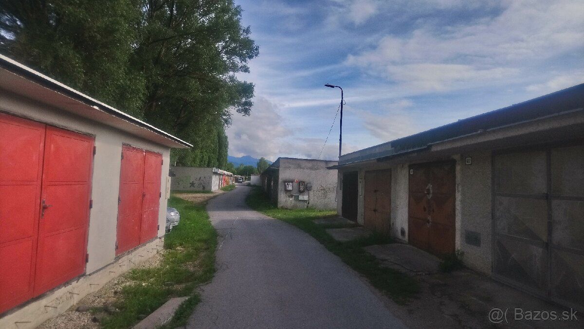 Ponúknite pozemok pod garáž alebo dvojgaráž,lokalita Rajec, 