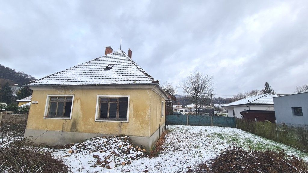Lokalita: Žilina - Strážov Sekce: prodej Druh: dům Počet